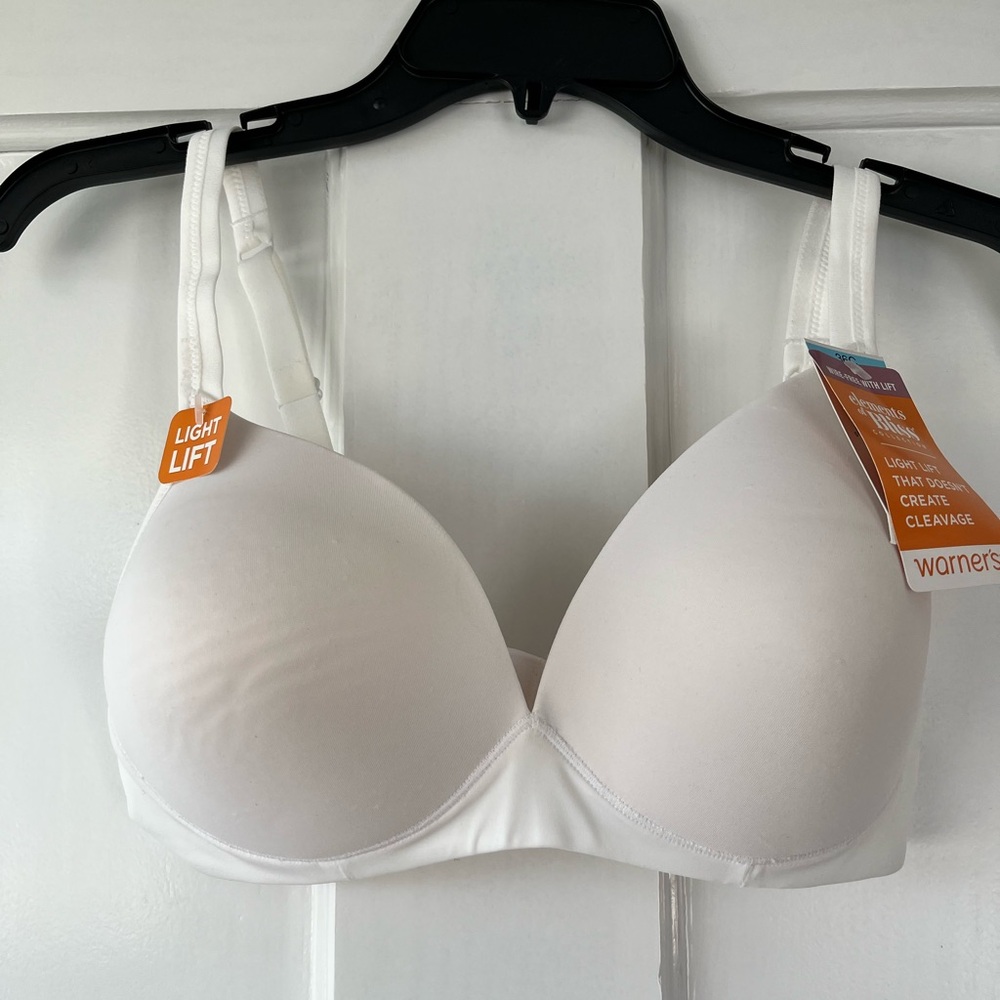 Warner's Women's White Light Lift Bra